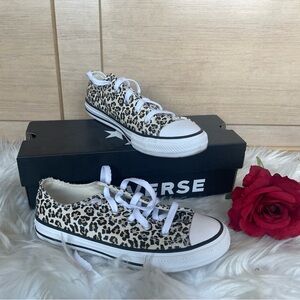 Converse Chuck Taylor All Star Animal Print Low-Top Sneaker - White Loepard